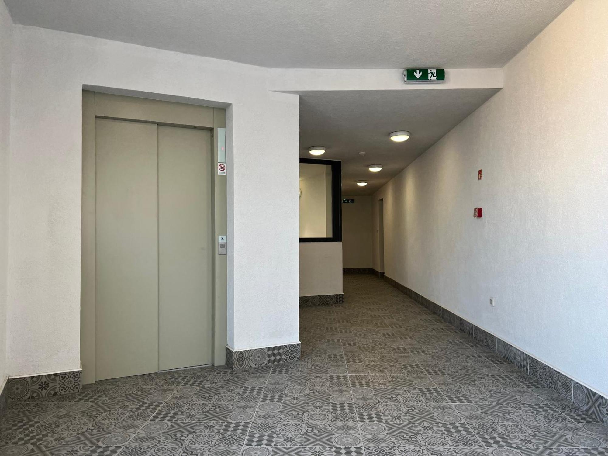 בודפשט Palace Quarter 1 Peaceful Modern Central Top Floor Apartment מראה חיצוני תמונה